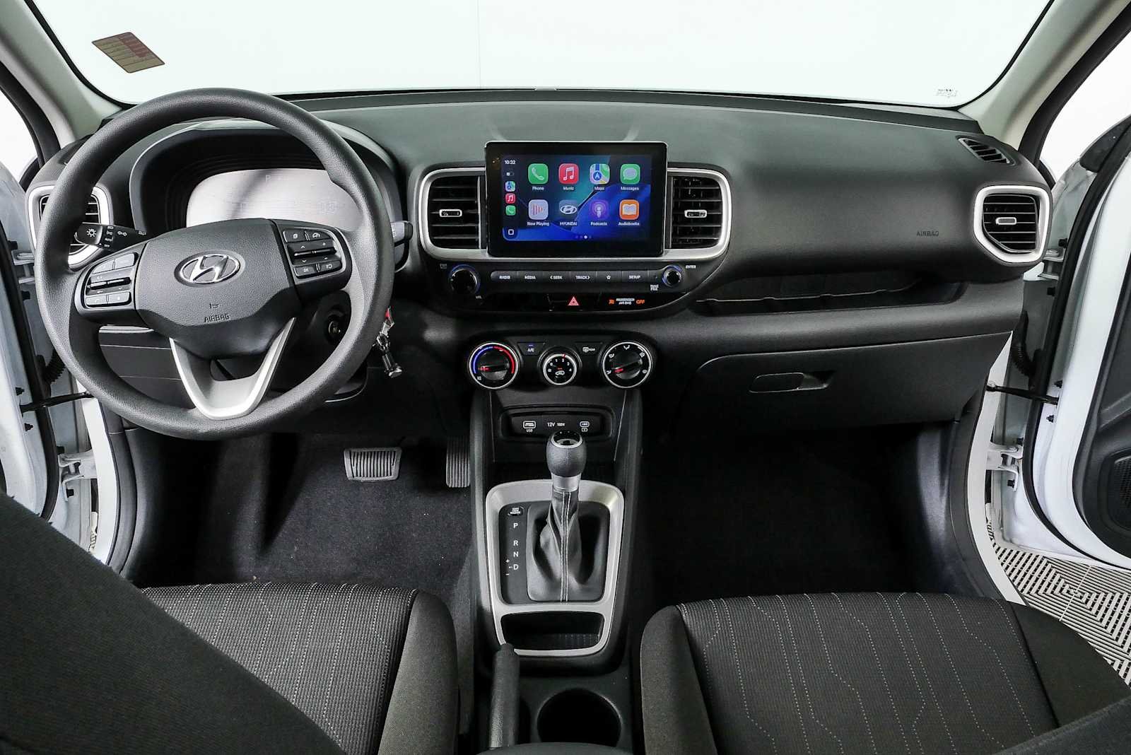 Used 2023 Lunar White Hyundai SE image 18