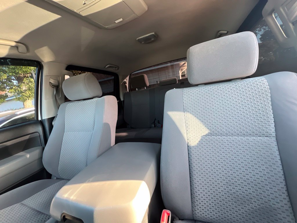 Used 2013 Super White Toyota Grade image 17