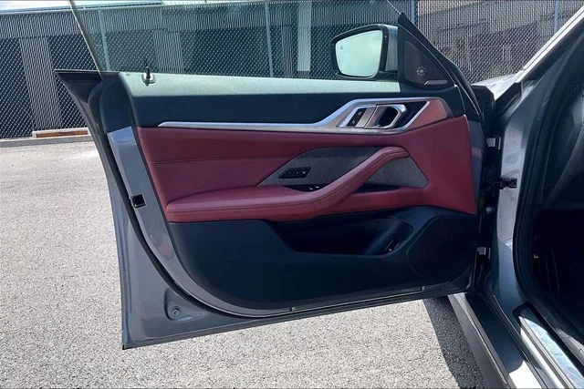 Used 2023 Skyscraper Grey Metallic BMW eDrive40 image 18
