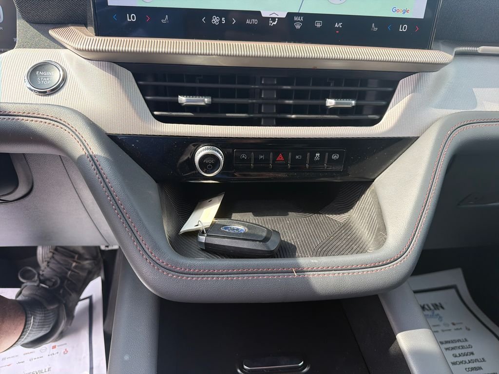 Used 2025 Gray Ford Active image 22