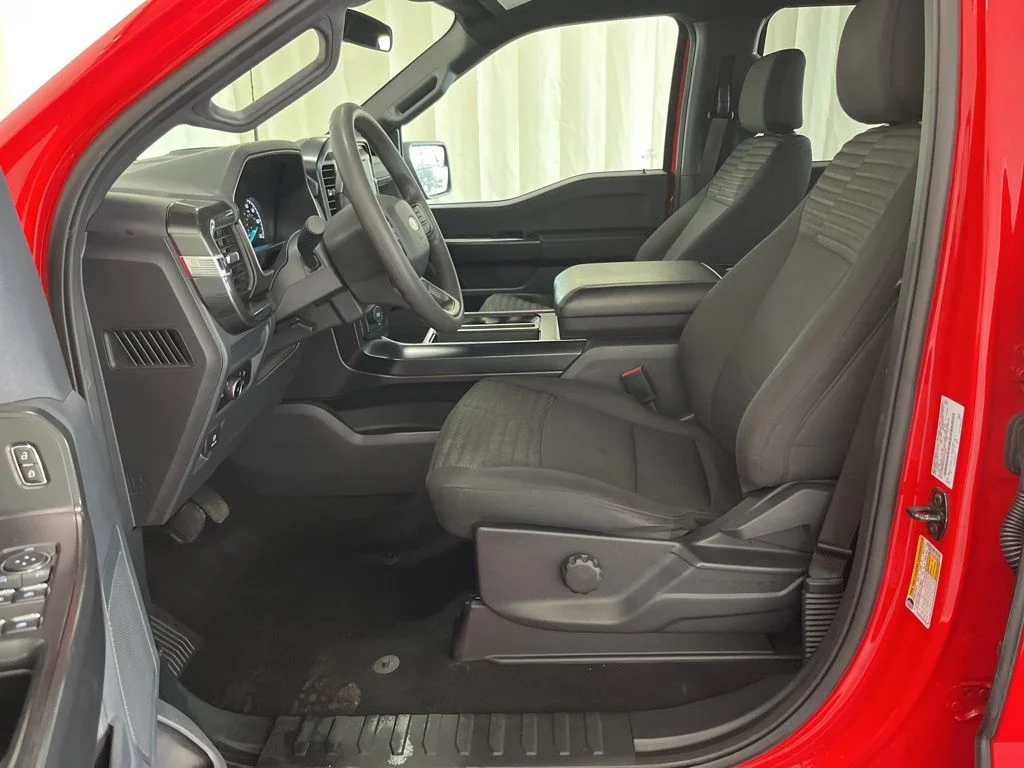 Used 2023 Red Ford XL image 3