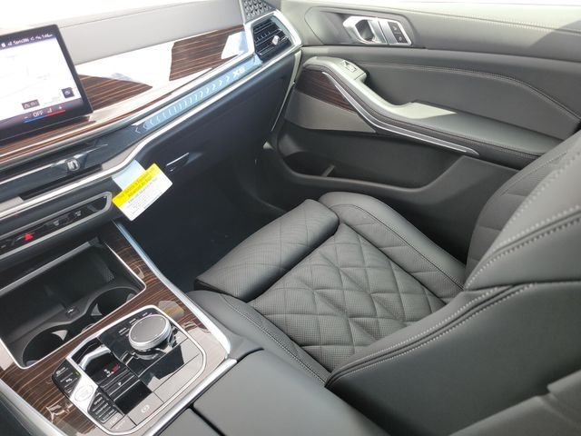 Used 2026 Gray BMW xDrive40i image 14