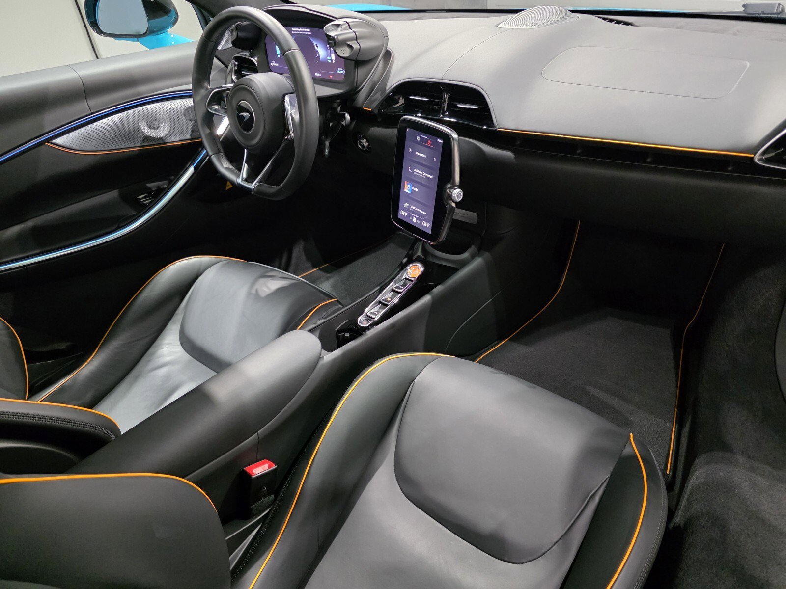 Used 2025 MSO Tokyo Cyan McLaren TechLux Coupe image 18