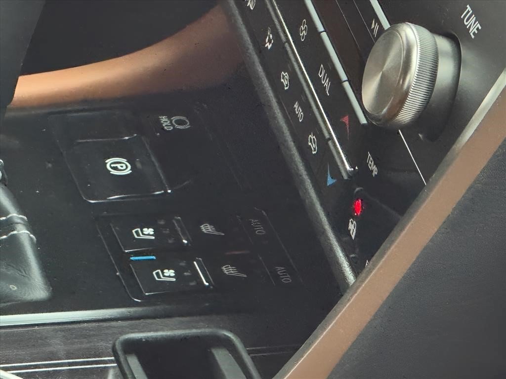 Used 2022 Mica Lexus RX 350 image 18