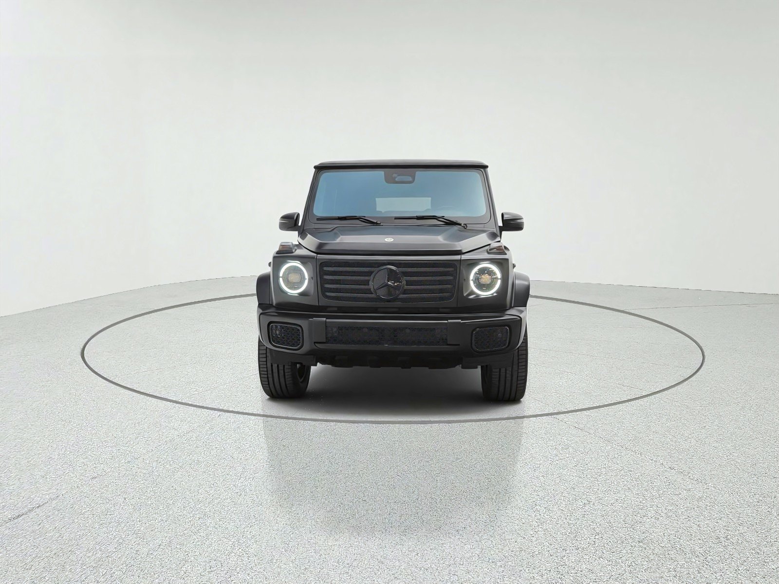 New 2027 MANUFAKTUR Night Black Magno Mercedes-Benz G 580e SUV image 2