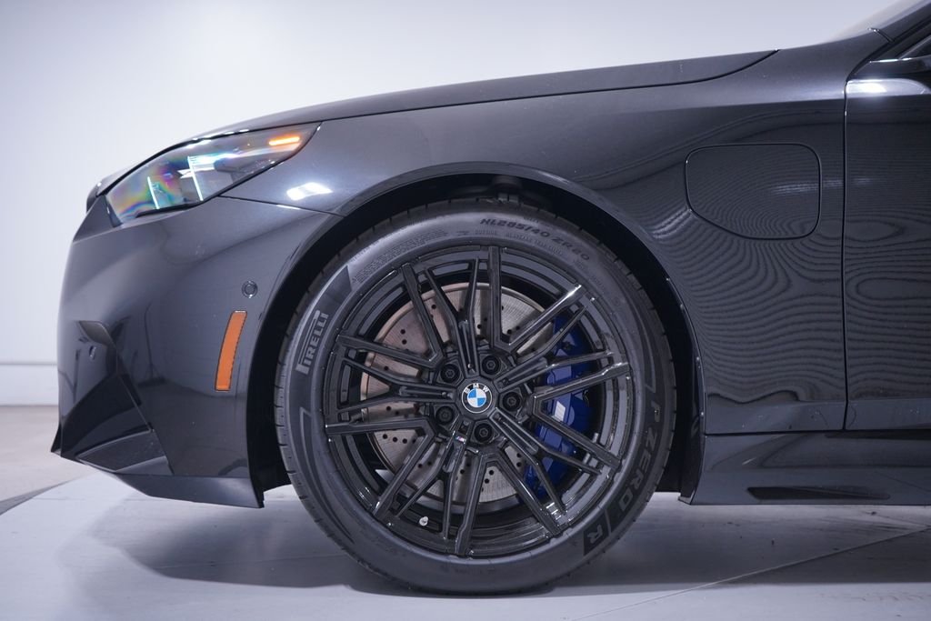 New 2027 Black Sapphire Metallic BMW Base image 2