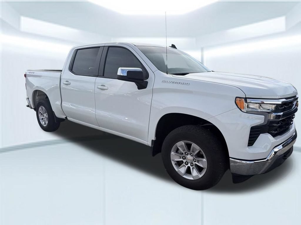 Used 2026 Summit White Chevrolet LT image 6