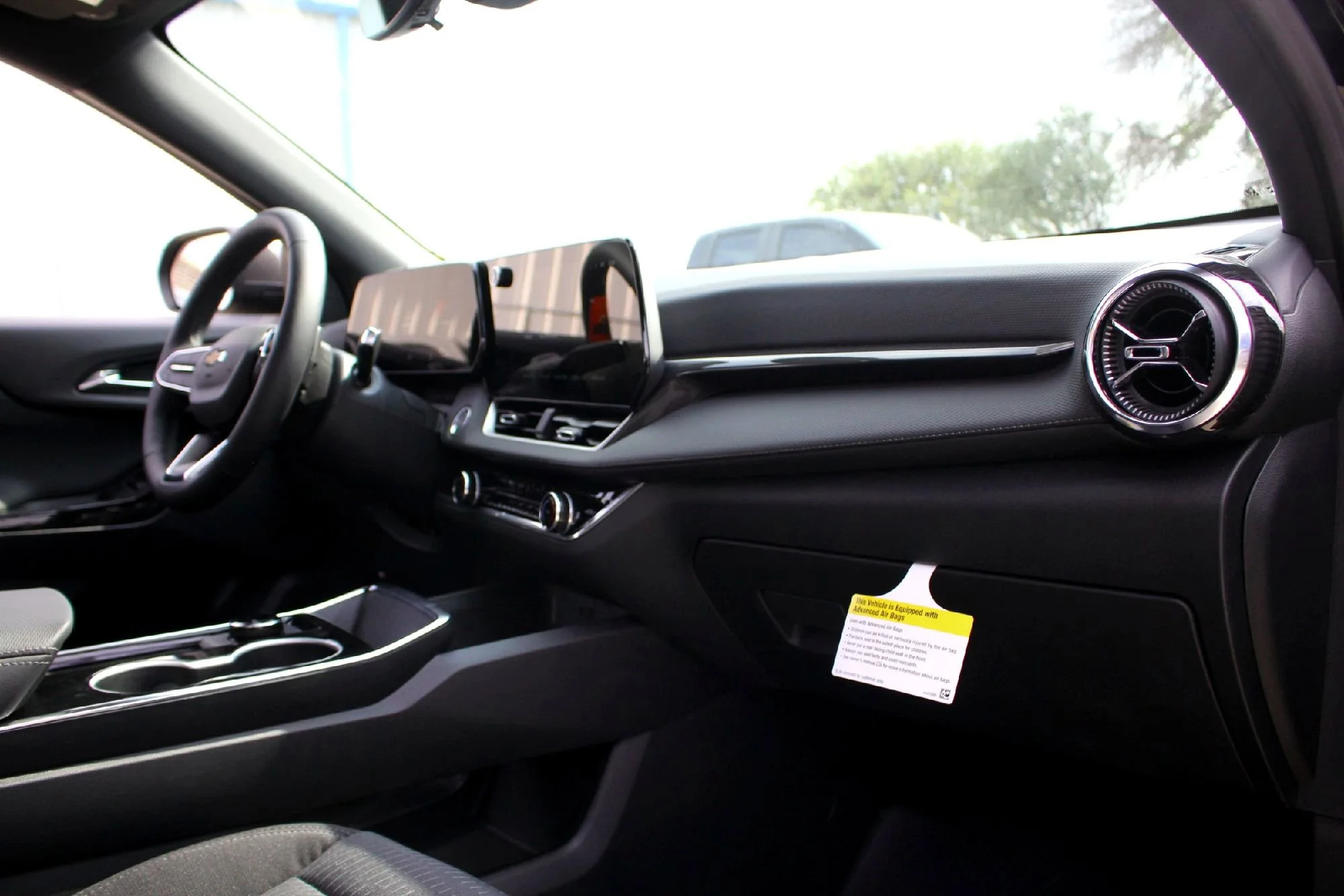 2026 Chevrolet Equinox LT - Photo 12