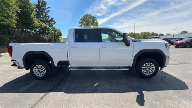 Used 2024 Summit White GMC SLE image 9
