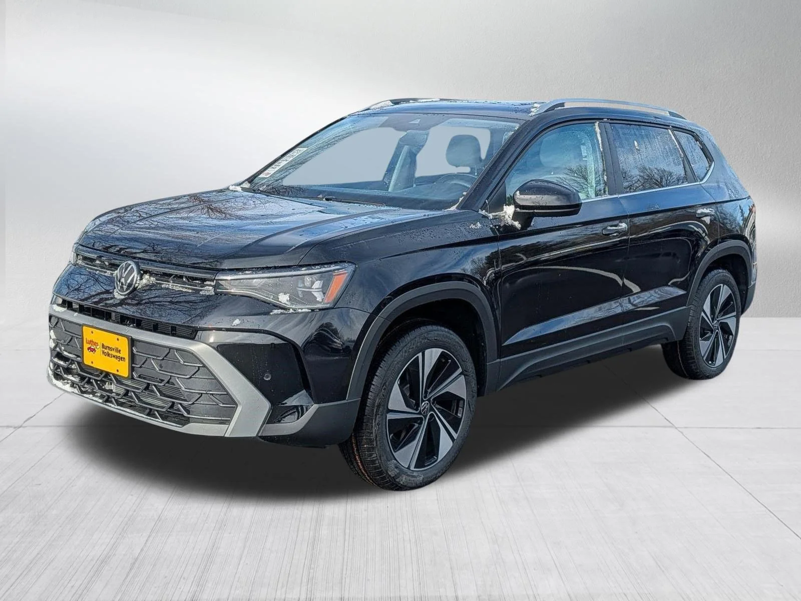 New 2026 Deep Black Pearl Volkswagen SE image 2