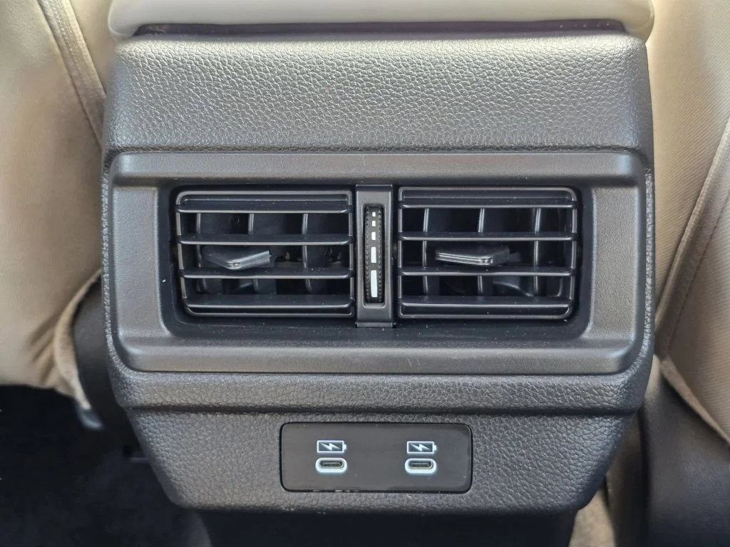 Used 2025 Red Honda SE image 31