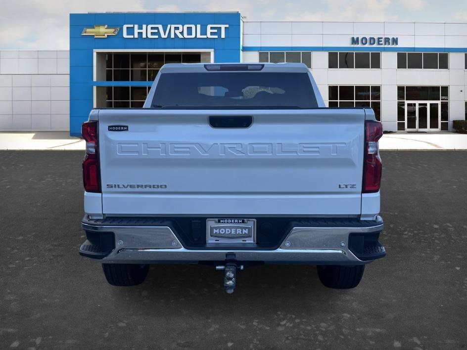 Used 2024 Iridescent Pearl Tricoat Chevrolet LTZ image 4