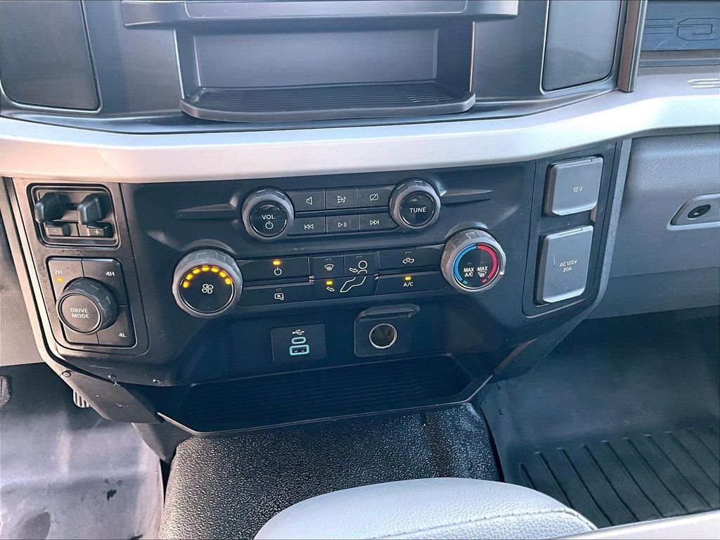 Used 2024 Oxford White Ford XL image 26