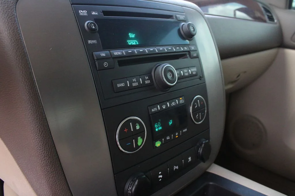 Used 2009 Blue GMC SLT image 14