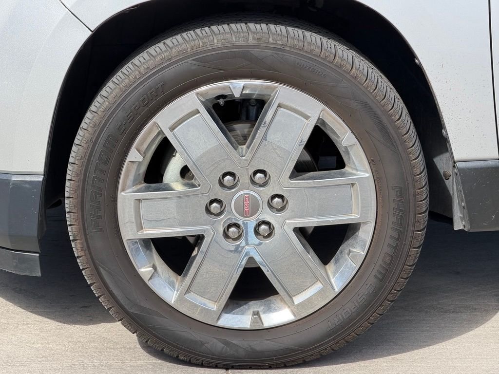 Used 2017 Silver GMC Limited image 6
