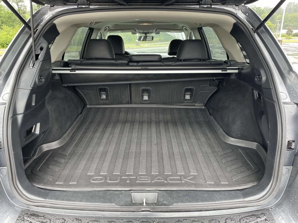 Used 2019 Magnetite Gray Metallic Subaru Limited image 32
