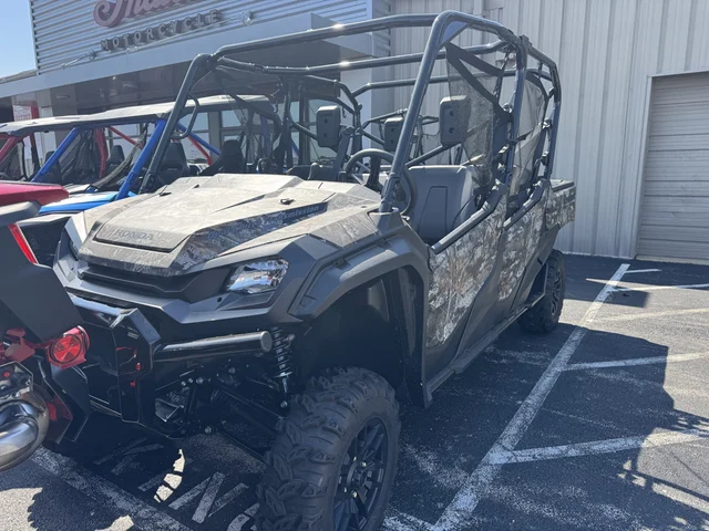 2025 Honda PIONEER 1000-6 DLX CRE Deluxe 