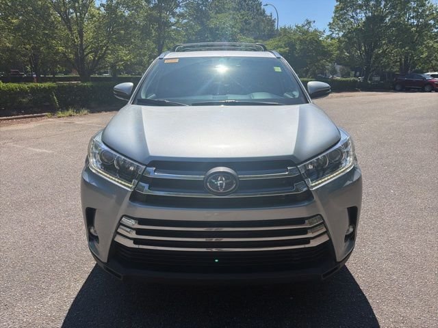 Used 2019 Silver Toyota Limited image 8