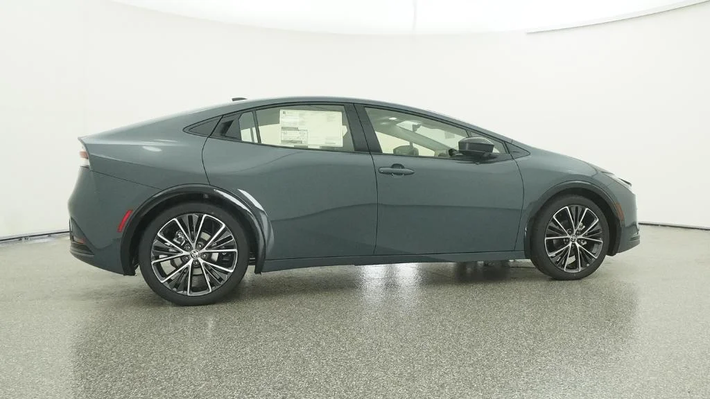 New 2026 Guardian Gray Toyota XLE image 4