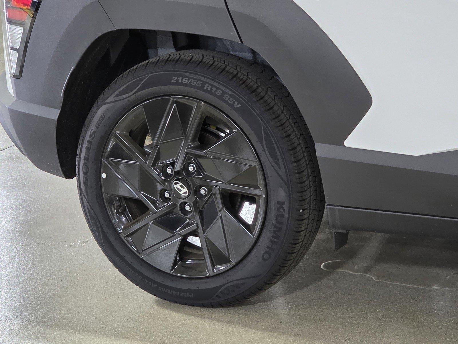 Certified Used 2026 Atlas White Hyundai SEL Sport image 9