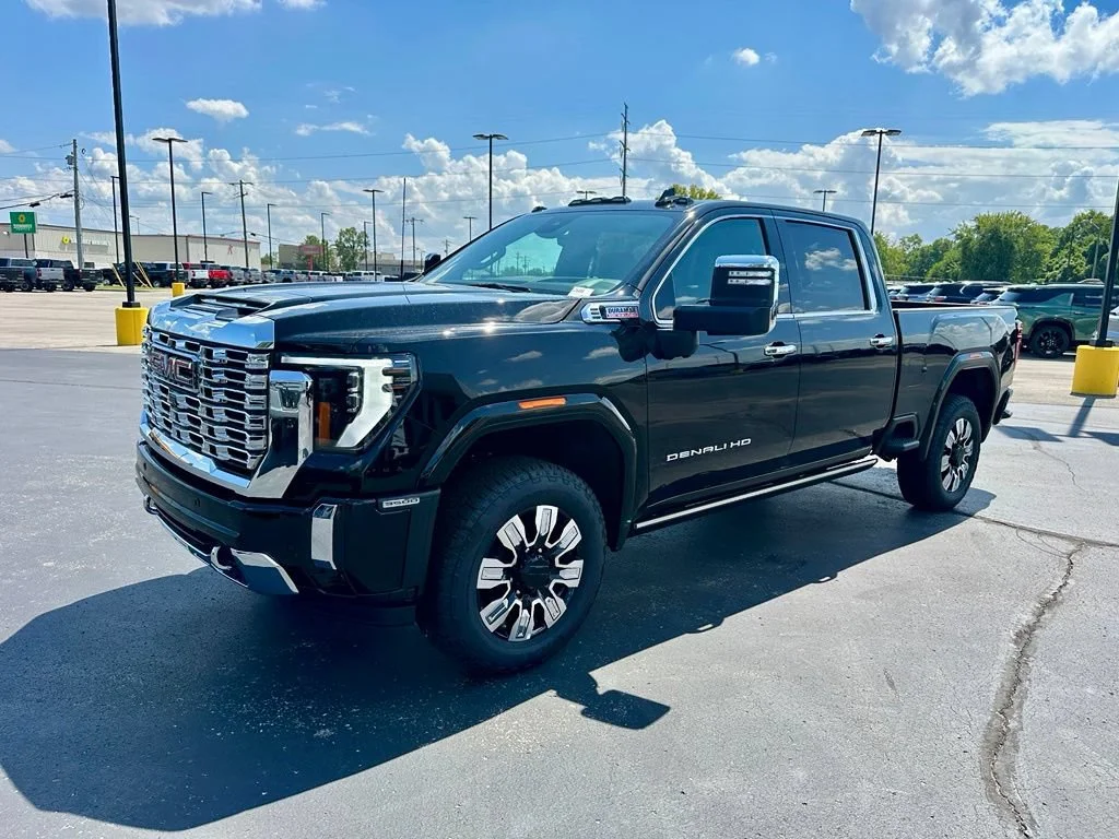 2026 GMC Sierra 3500HD Denali - Photo 9