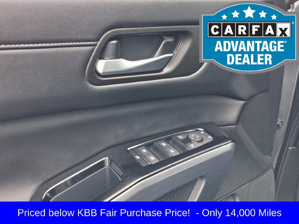 Used 2024 Gray Nissan SL image 19