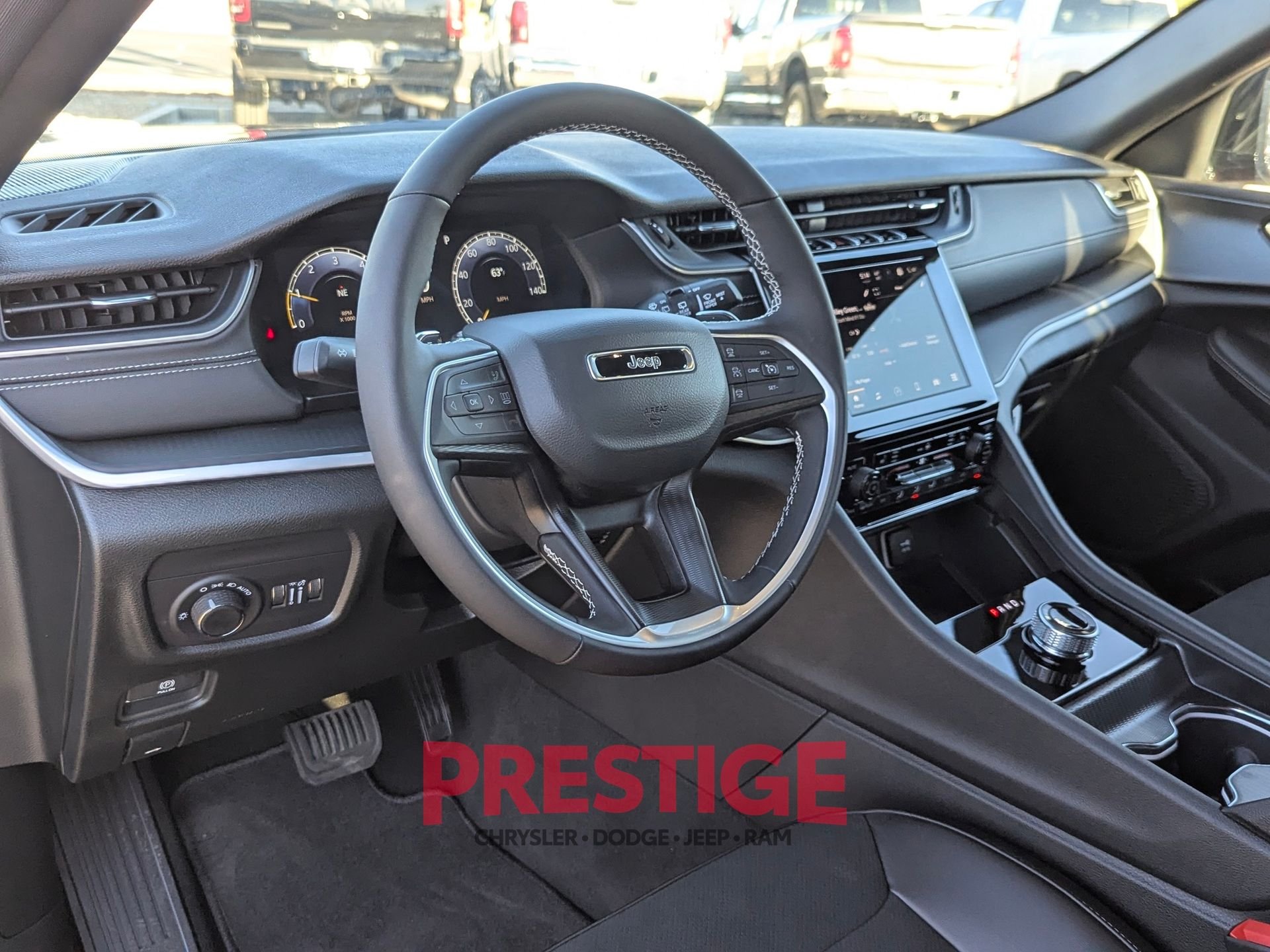 2025 Jeep Grand Cherokee Altitude - Photo 10