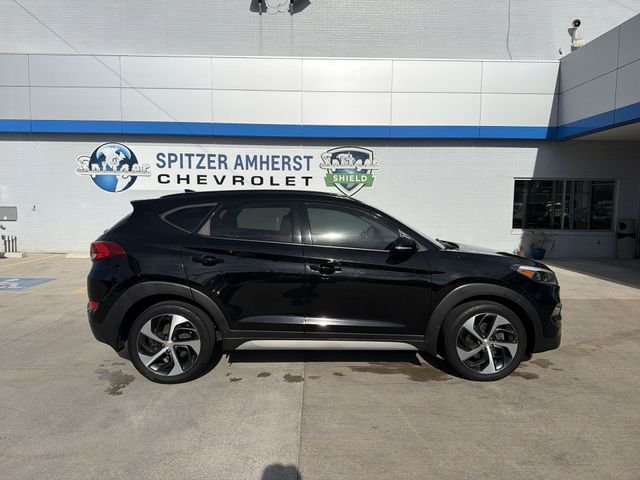 Used 2018 Black Hyundai Value image 11