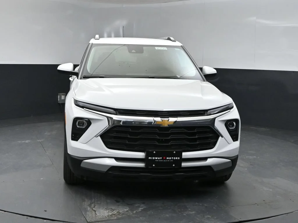 New 2026 Summit White Chevrolet LT image 6