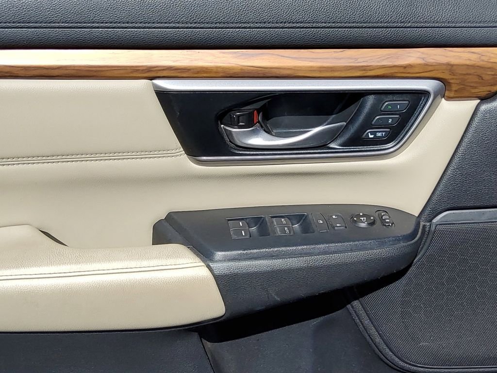 Used 2018  Honda EX-L image 12