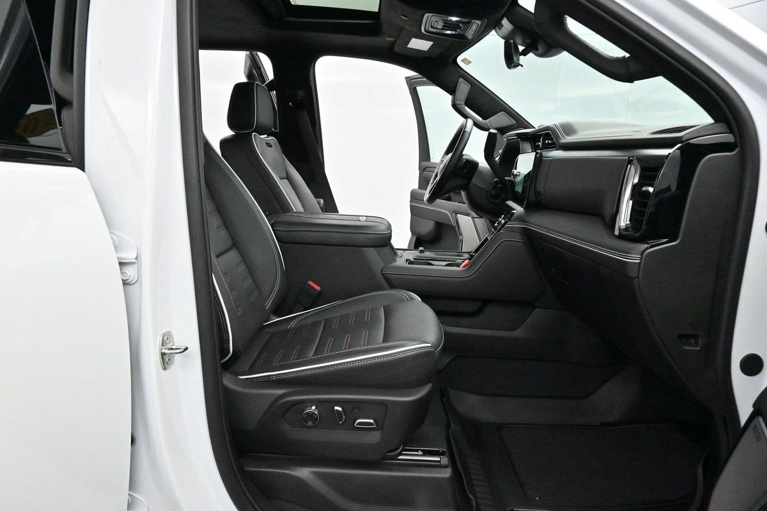 Used 2024 Summit White GMC AT4X image 33