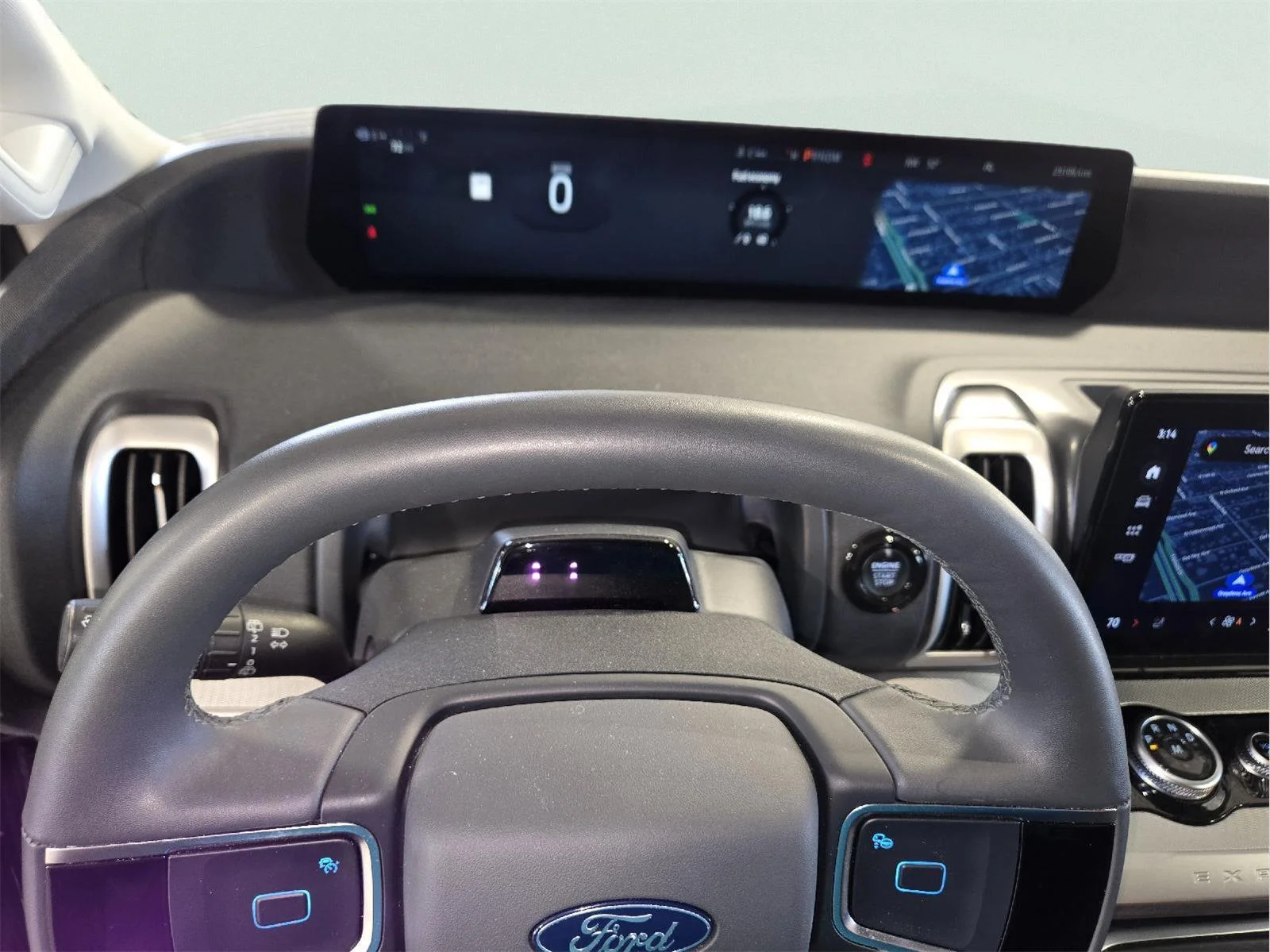 Used 2025 Agate Black Ford Active image 22