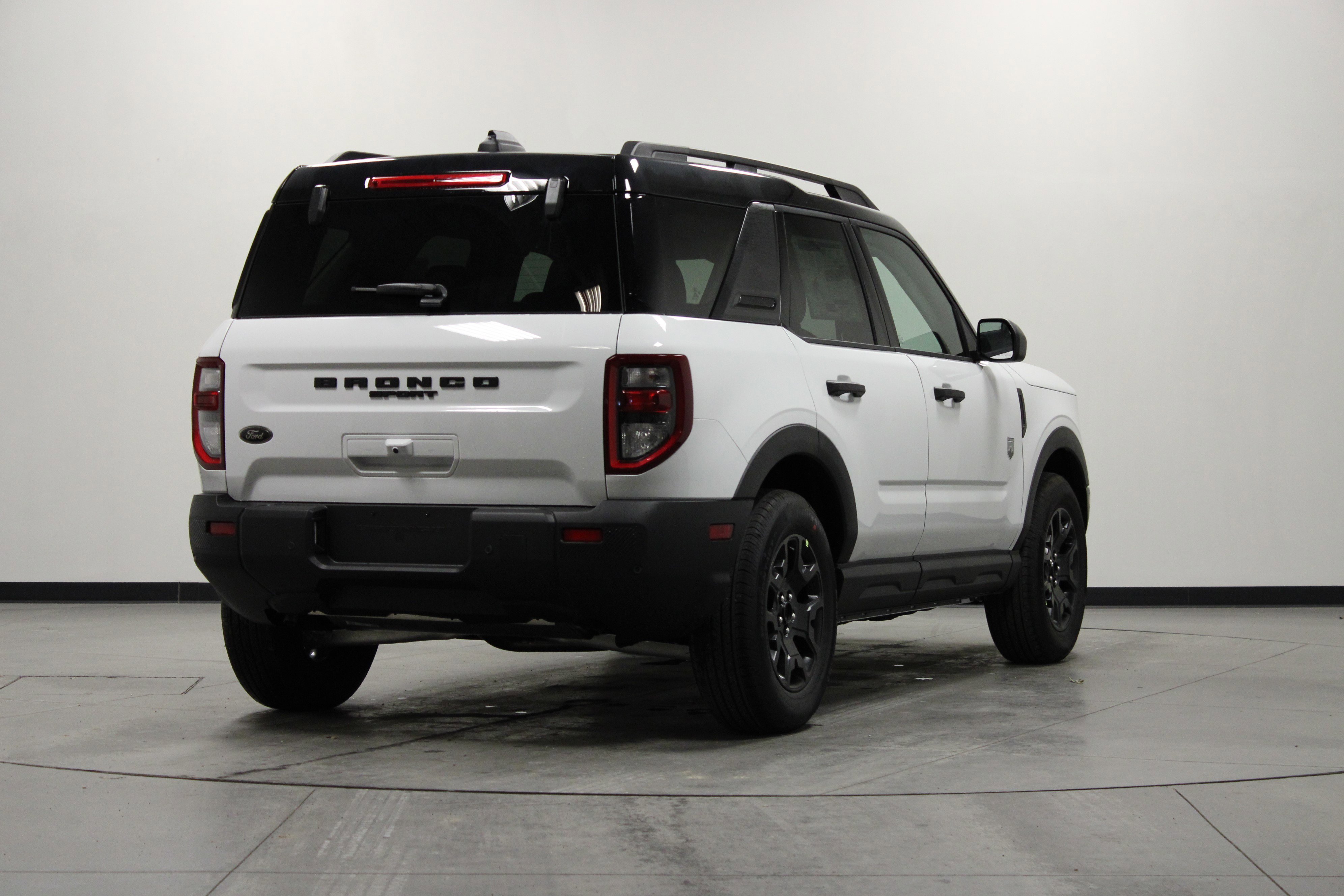 New 2025 Oxford White Ford Big Bend image 4