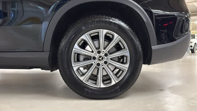 Certified Used 2026 Black Mercedes-Benz GLC 300 image 11