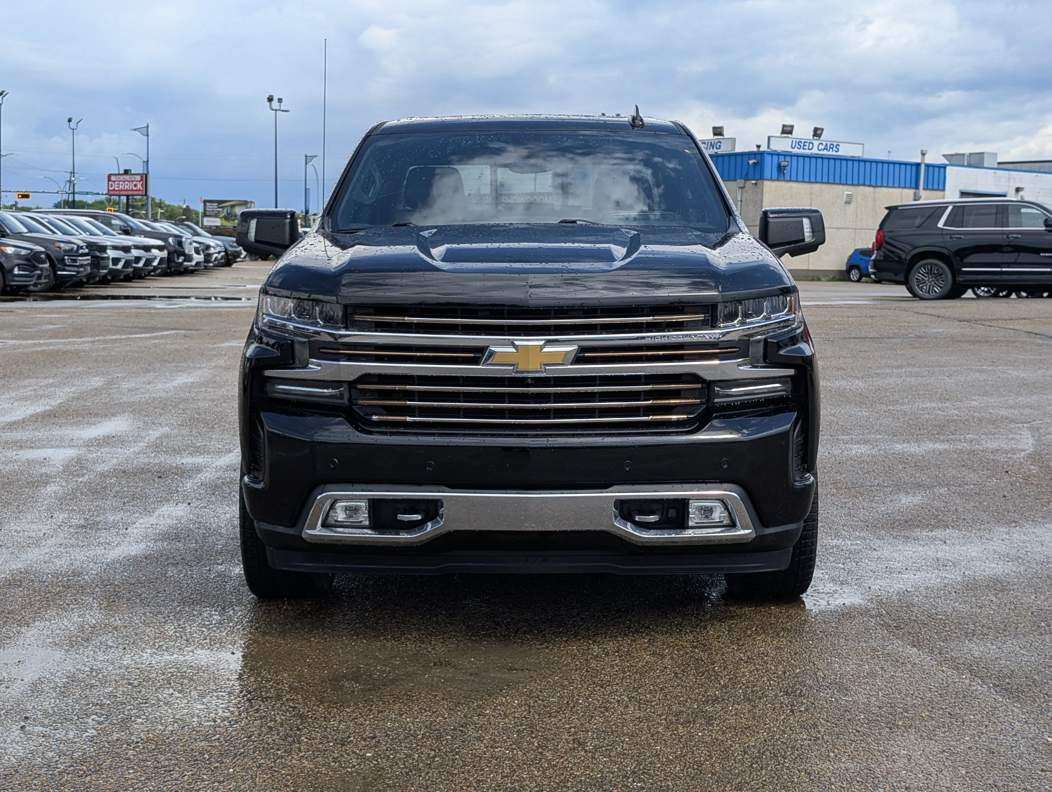 Used 2020 Black Chevrolet High Country image 10