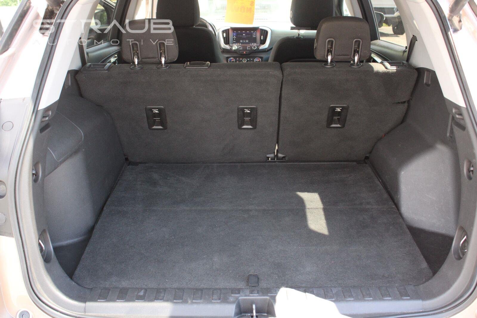 Used 2019 Coppertino Metallic GMC SLE image 18