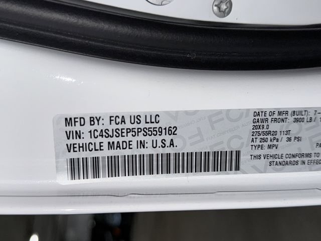 Used 2023 Bright White Clearcoat Jeep Base image 41