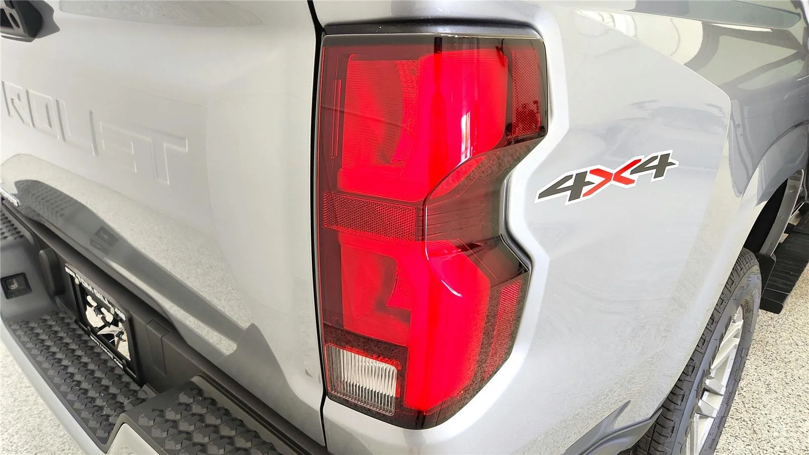 2026 Chevrolet Colorado LT - Photo 15