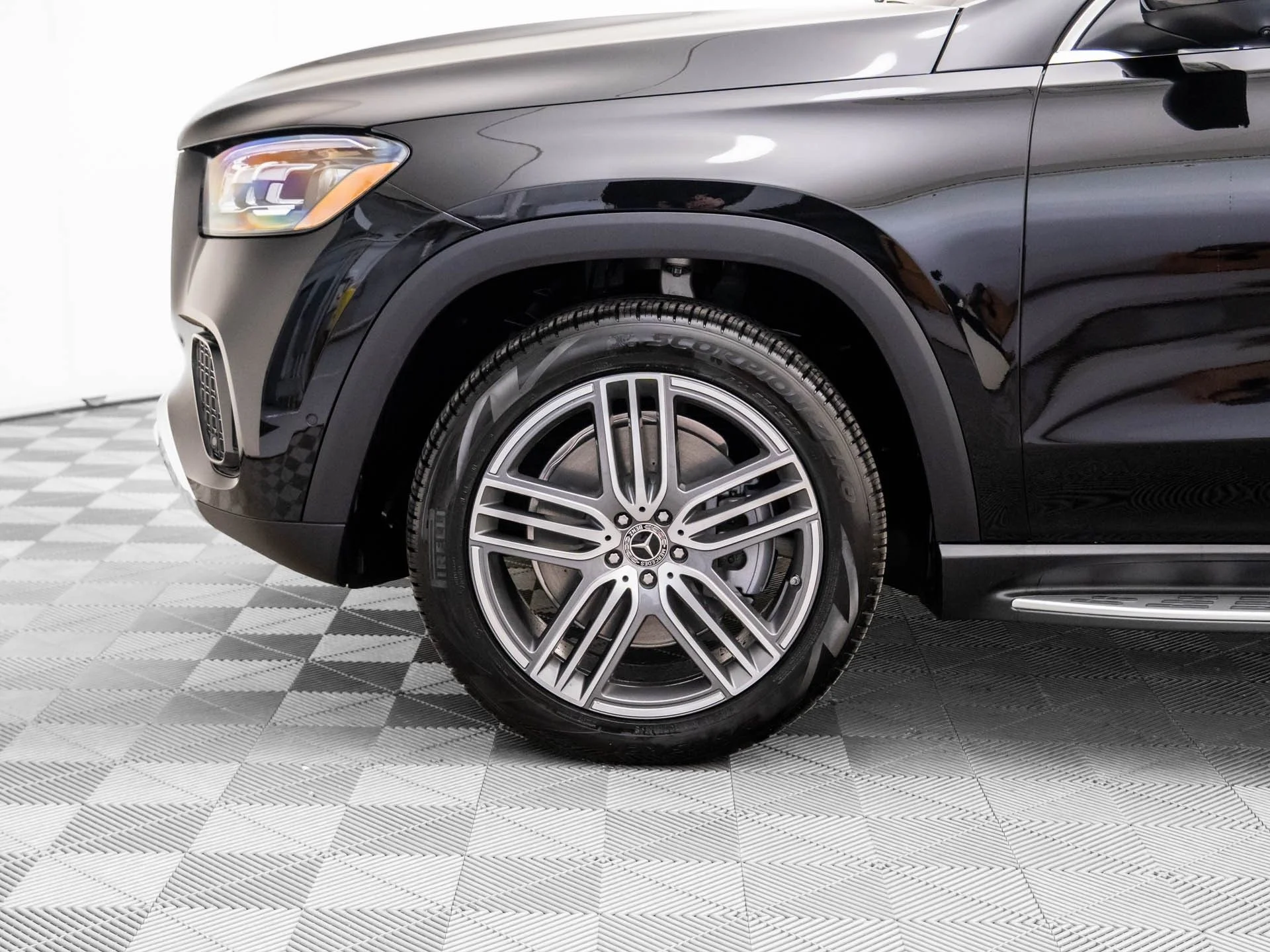 New 2026 Black Mercedes-Benz GLS 450 image 37