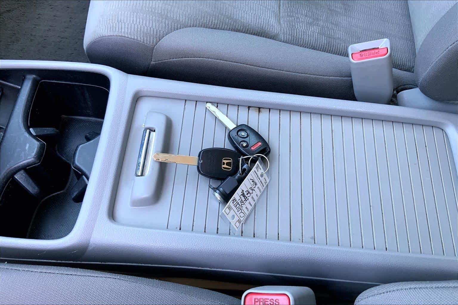 Used 2012 Alabaster Silver Metallic Honda LX image 12