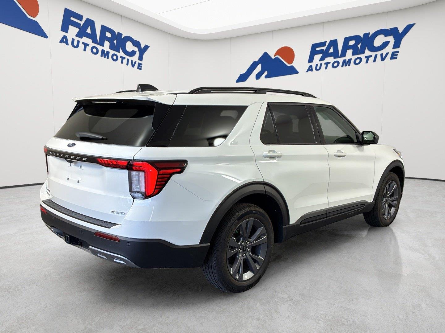 Used 2026 Star White Metallic Tri-Coat Ford Active image 5