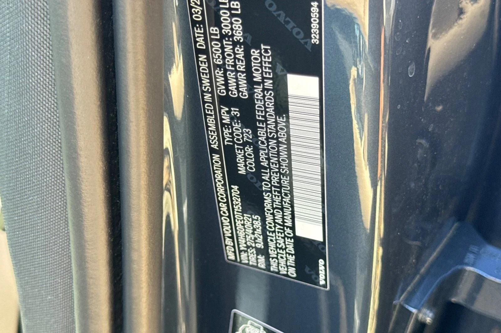 New 2026 Denim Blue Volvo T8 Plus 7-Seater image 29