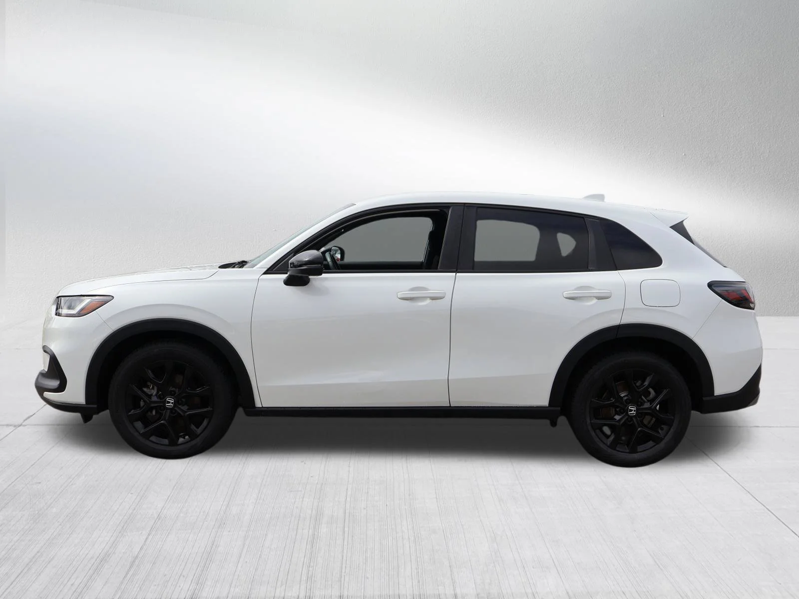 Used 2024 Platinum White Pearl Honda Sport image 4