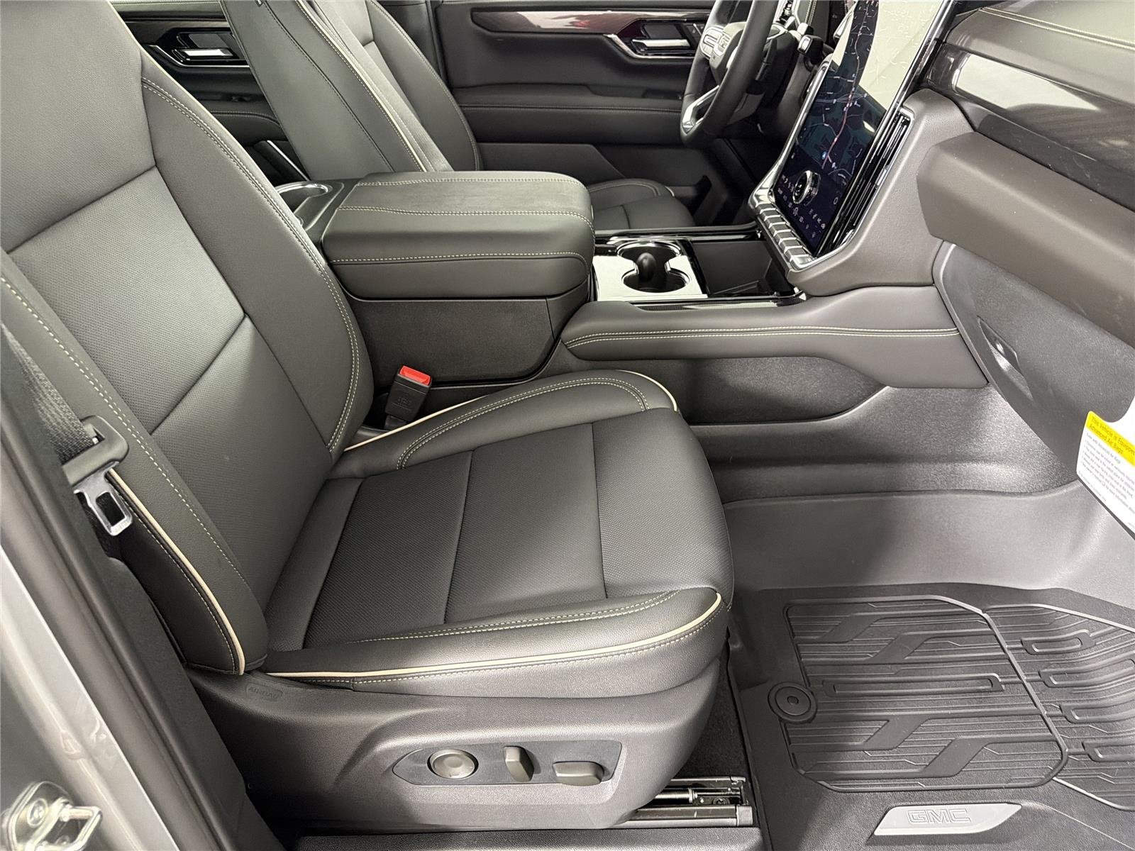 2026 GMC Yukon XL Elevation - Photo 11