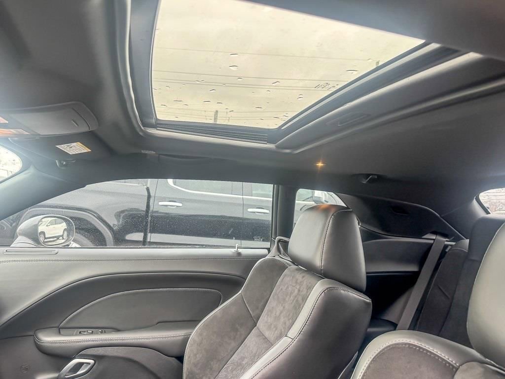 2023 DODGE CHALLENGER - Image 10