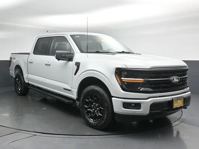 Certified Used 2024 Avalanche Ford XLT image 1