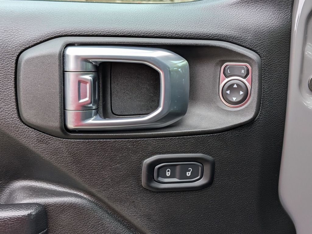 Used 2022 Gray Jeep Unlimited High Tide image 12