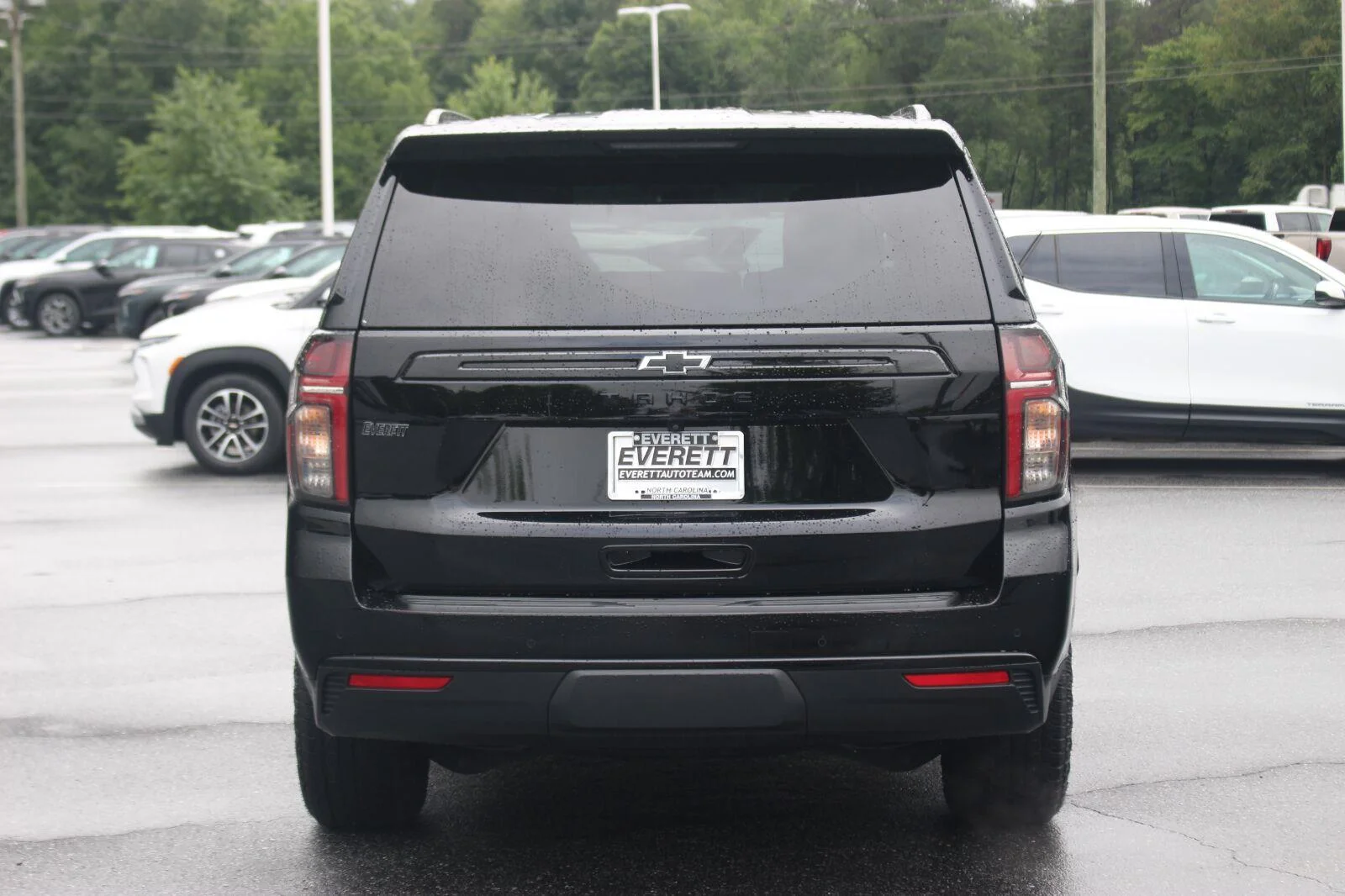 Used 2024 Black Chevrolet Z71 image 6