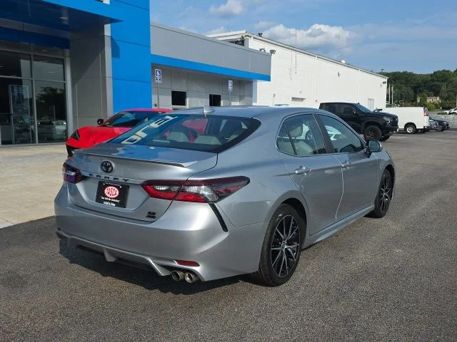 Used 2024 Silver Toyota SE image 7