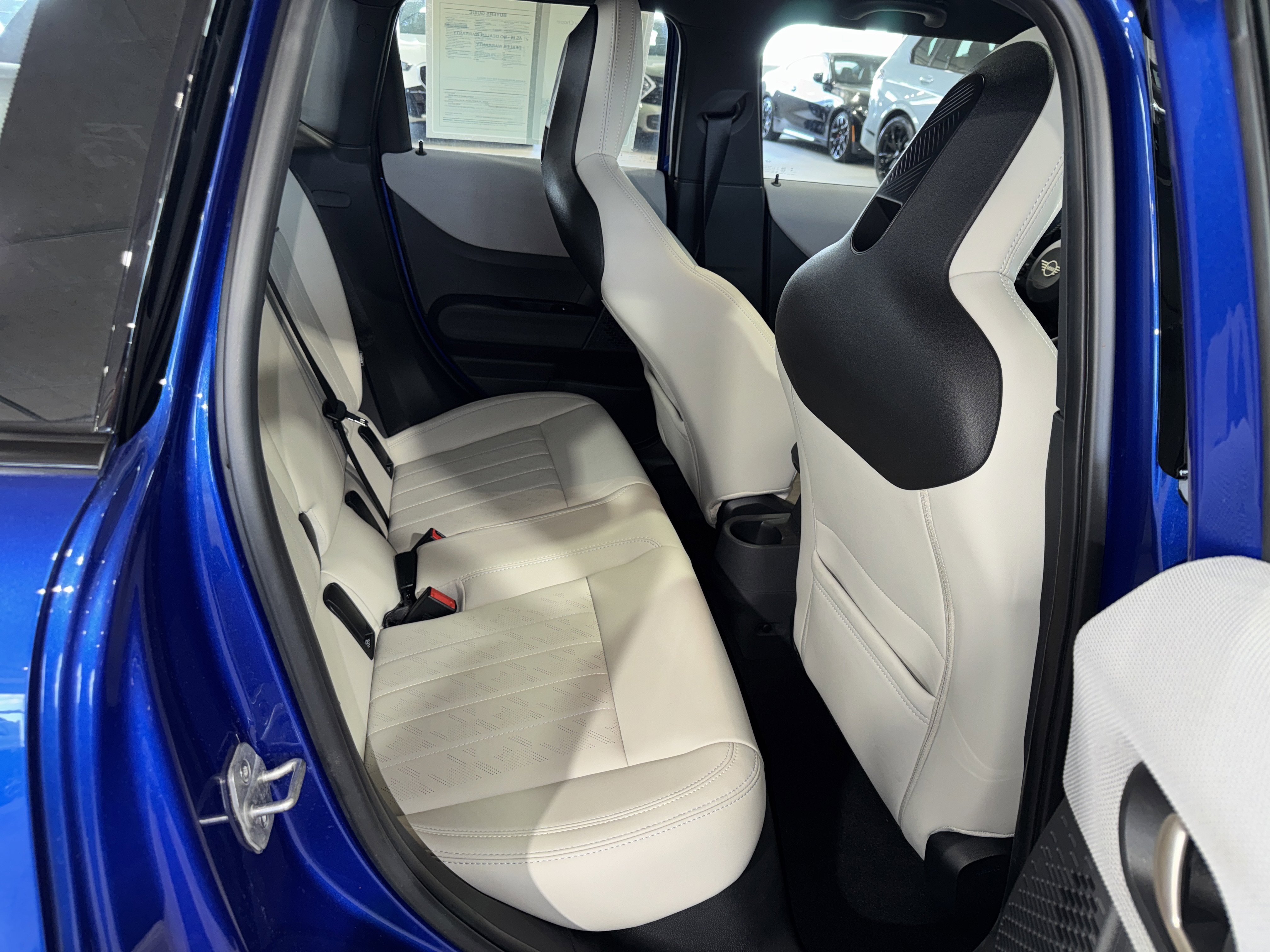 Used 2025 Blazing Blue Metallic MINI Signature Plus image 12